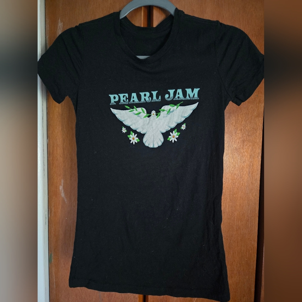 Pearl Jam 2022 Dove Women's Shirt
